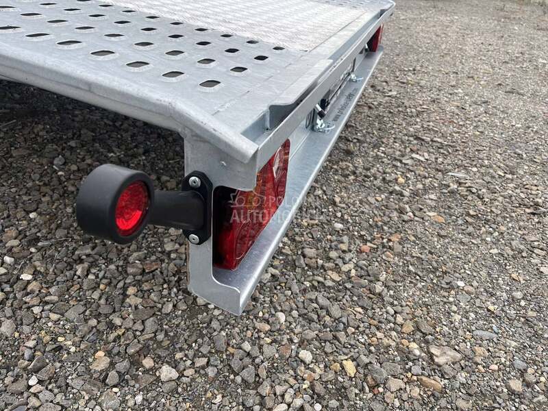 Besttrailers REBEL 4.5m kosa alu pod