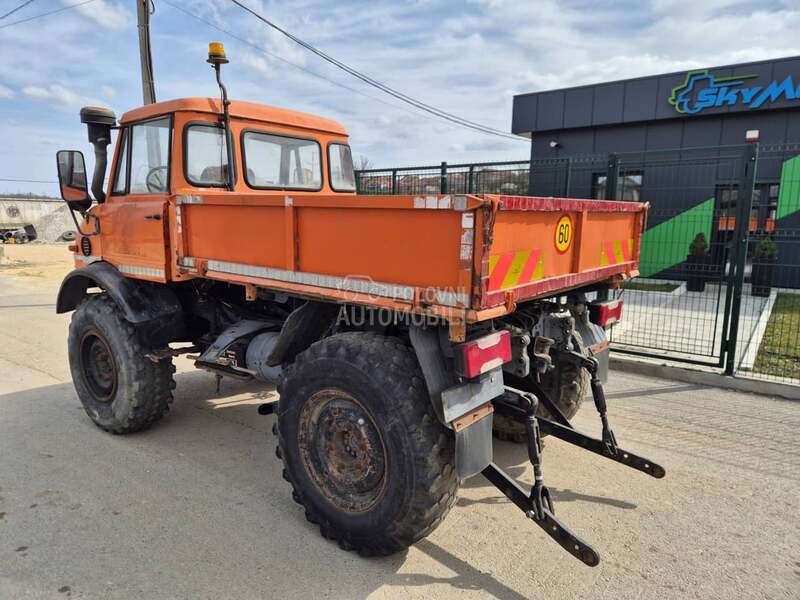 Unimog 406