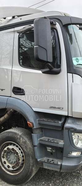 Mercedes Benz Antos 2540