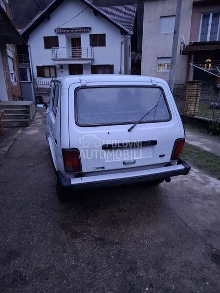Lada Niva 