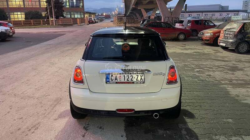 MINI Cooper D 1.6