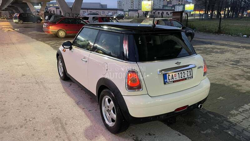 MINI Cooper D 1.6
