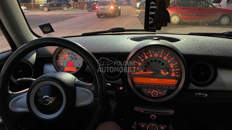 MINI Cooper D 1.6