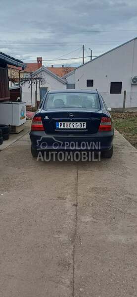 Opel Vectra B 1.6b