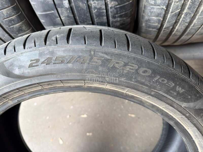 Pirelli 275/40 R20 Letnja