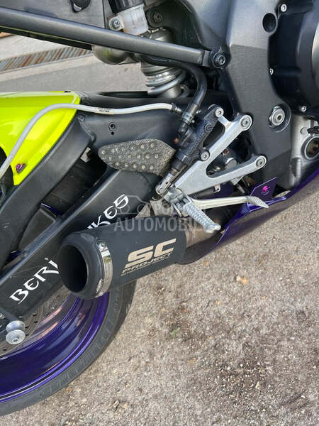 Yamaha R1