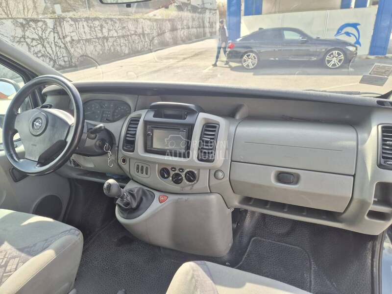 Opel Vivaro 