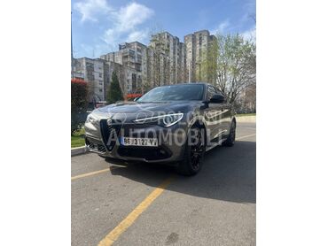 Alfa Romeo Stelvio VELOCE