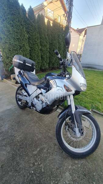 Aprilia Pegaso 650 Cube