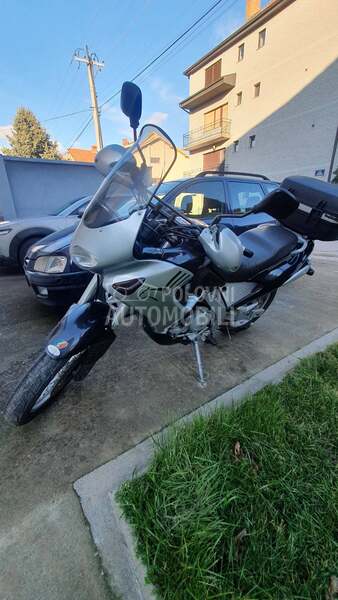 Aprilia Pegaso 650 Cube