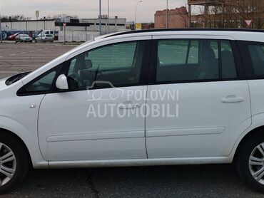 Opel Zafira 1.6 M E T A N  7 SED