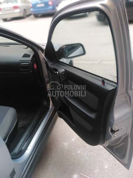 Opel Astra G 20