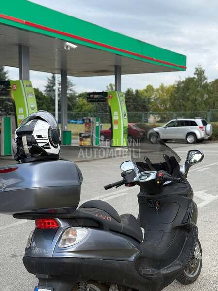 Piaggio X9 Evolution 500