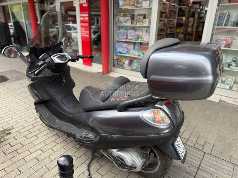 Piaggio X9 Evolution 500