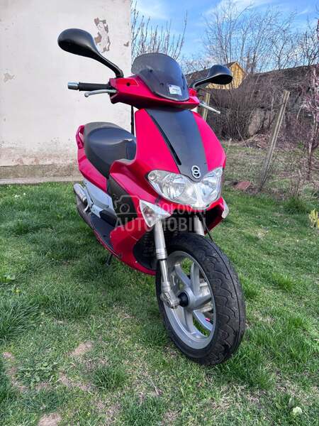 Gilera runner