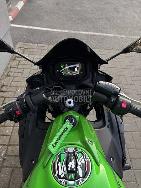 Kawasaki Ninja 650 KRT