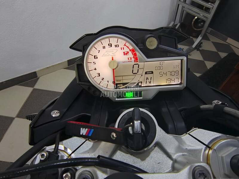 BMW S1000R