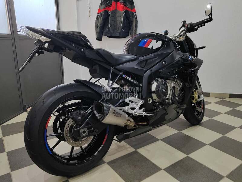 BMW S1000R