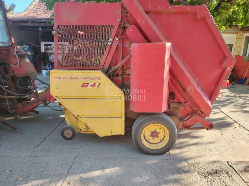 New Holland 841
