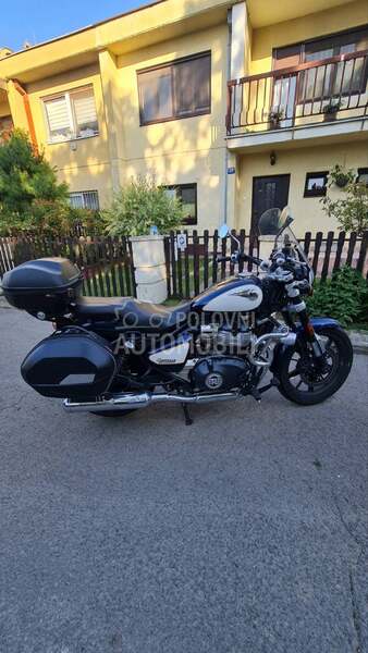 Royal Enfield Super Meteor 650