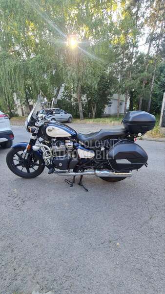 Royal Enfield Super Meteor 650