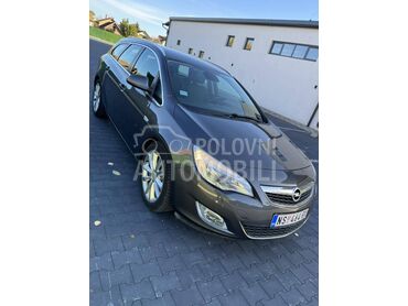 Opel Astra J 1.7