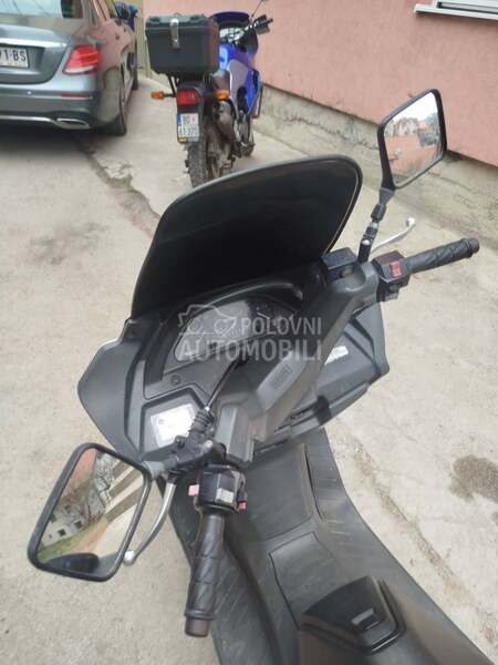 Yamaha Majesty YP 250