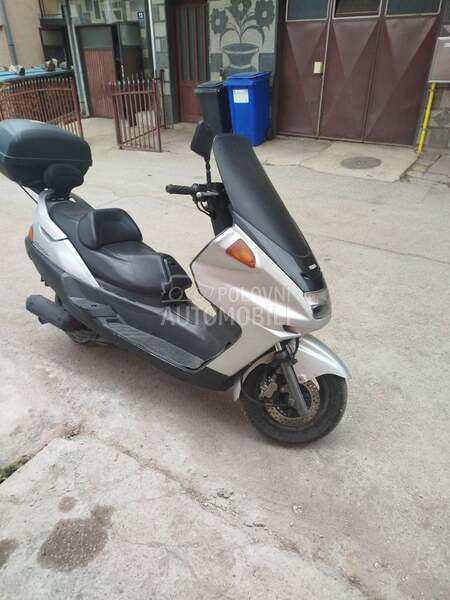 Yamaha Majesty YP 250