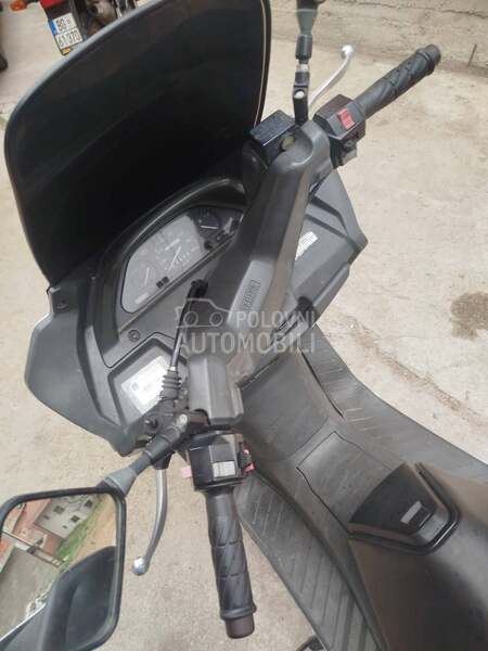 Yamaha Majesty YP 250