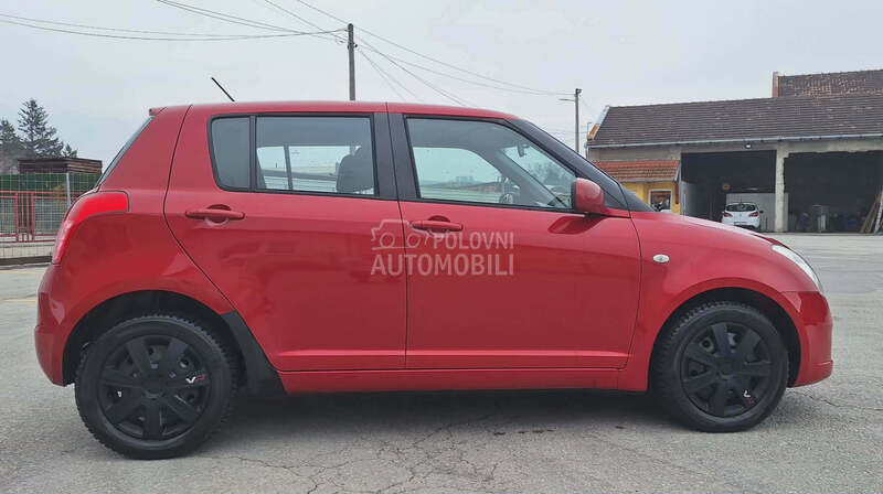 Suzuki Swift 