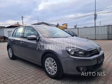 Volkswagen Golf 6 1.6 TDI HIGHLINE