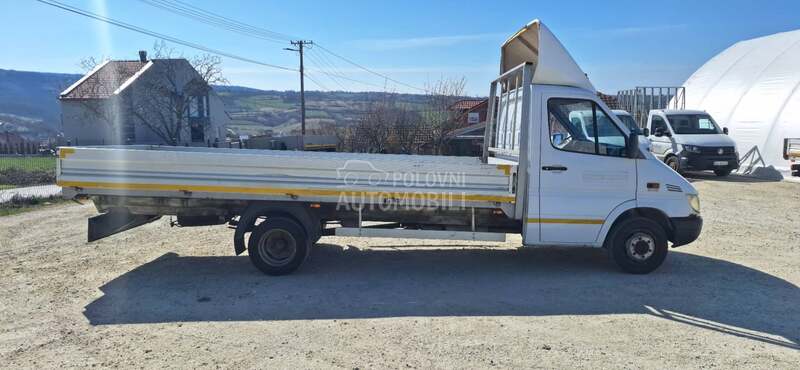 Mercedes Benz Sprinter 515