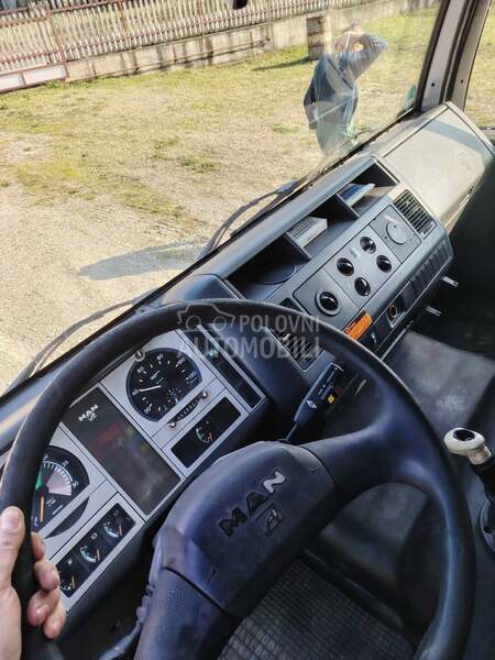 MAN Le 8.180 kiper kran