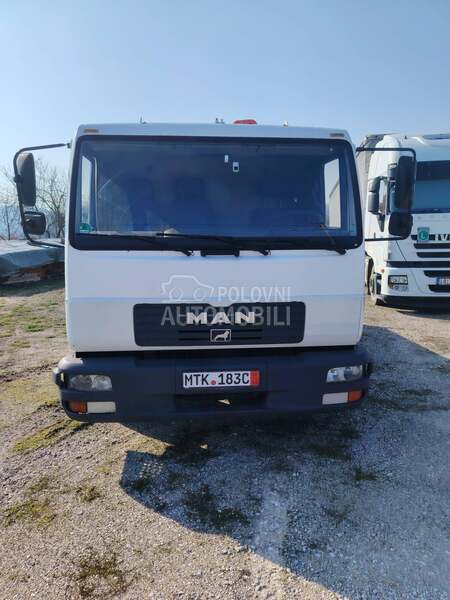 MAN Le 8.180 kiper kran