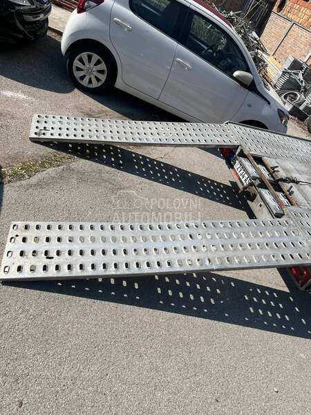 Alu navozi, navoznice