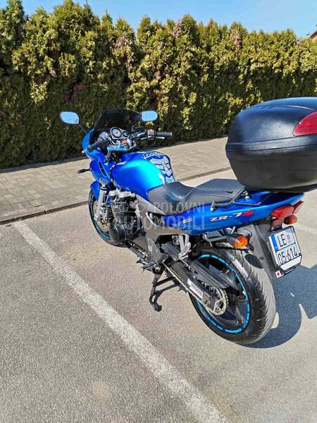 Kawasaki ZR 7