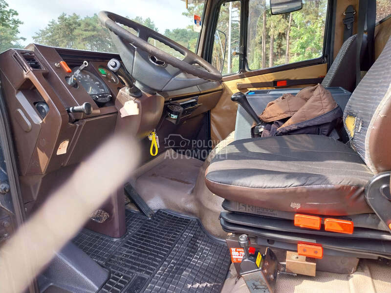 Mercedes Benz 814 kiper