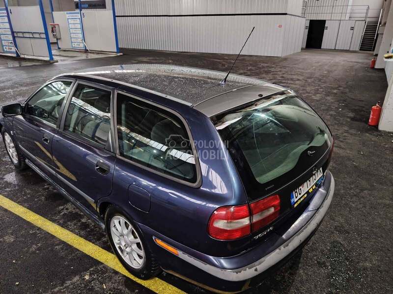 Volvo V40 