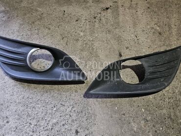 Rešetke maglenki za Ford Focus od 2008. do 2011. god.