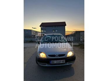 Citroen Saxo 