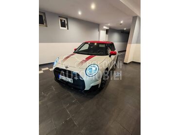 MINI Cooper coper se