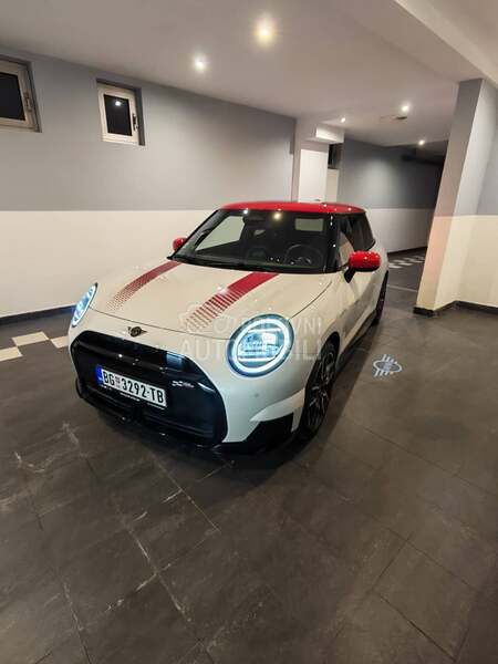 MINI Cooper coper se
