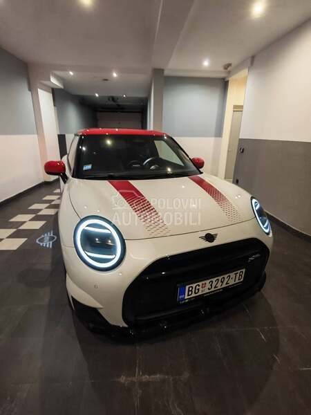 MINI Cooper coper se
