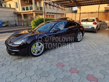 Porsche Panamera 4 e-hybrid