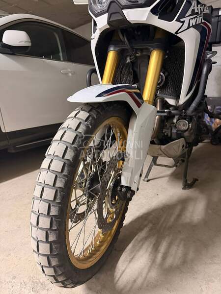 Honda crf 1000l africa twin dtc