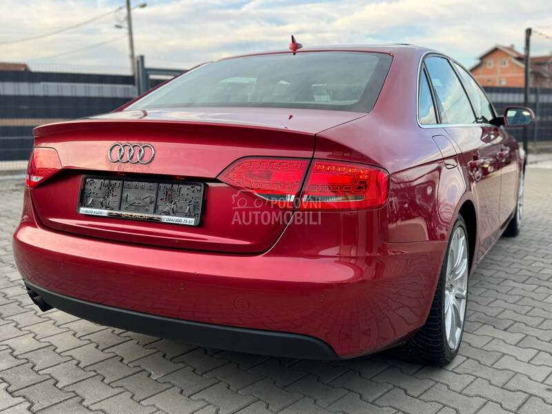 Audi A4 1.8 S LINE