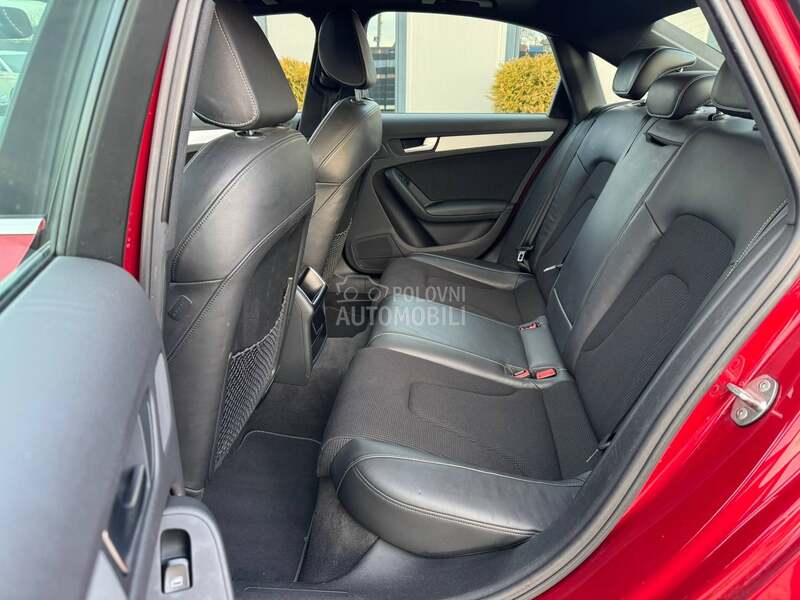 Audi A4 1.8 S LINE