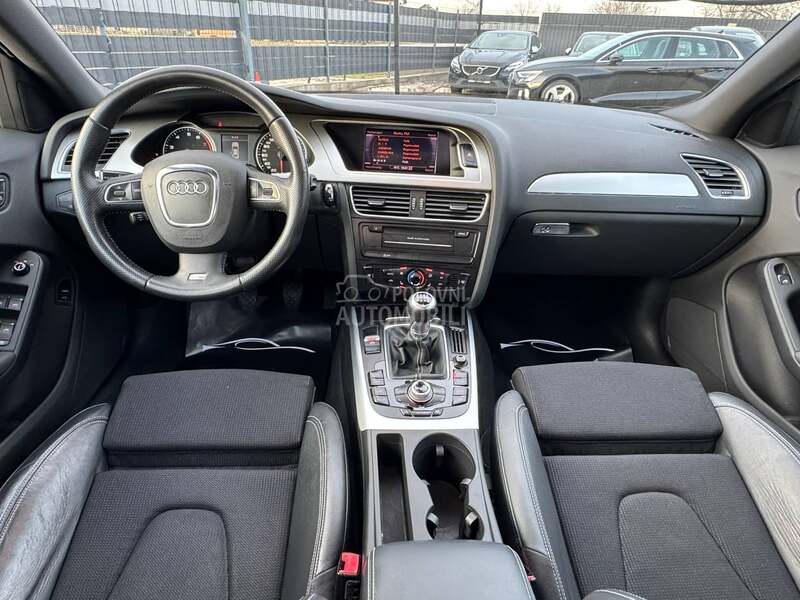Audi A4 1.8 S LINE