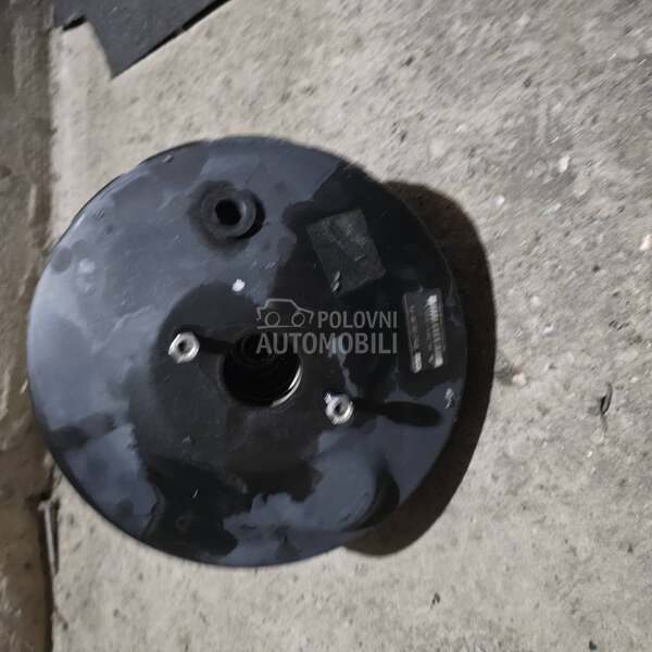 Kočiona servo pumpa