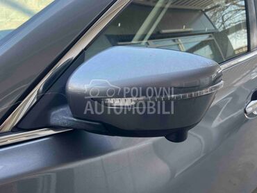 Retrovizor levi sivi za Nissan X-Trail od 2013. do 2022. god.